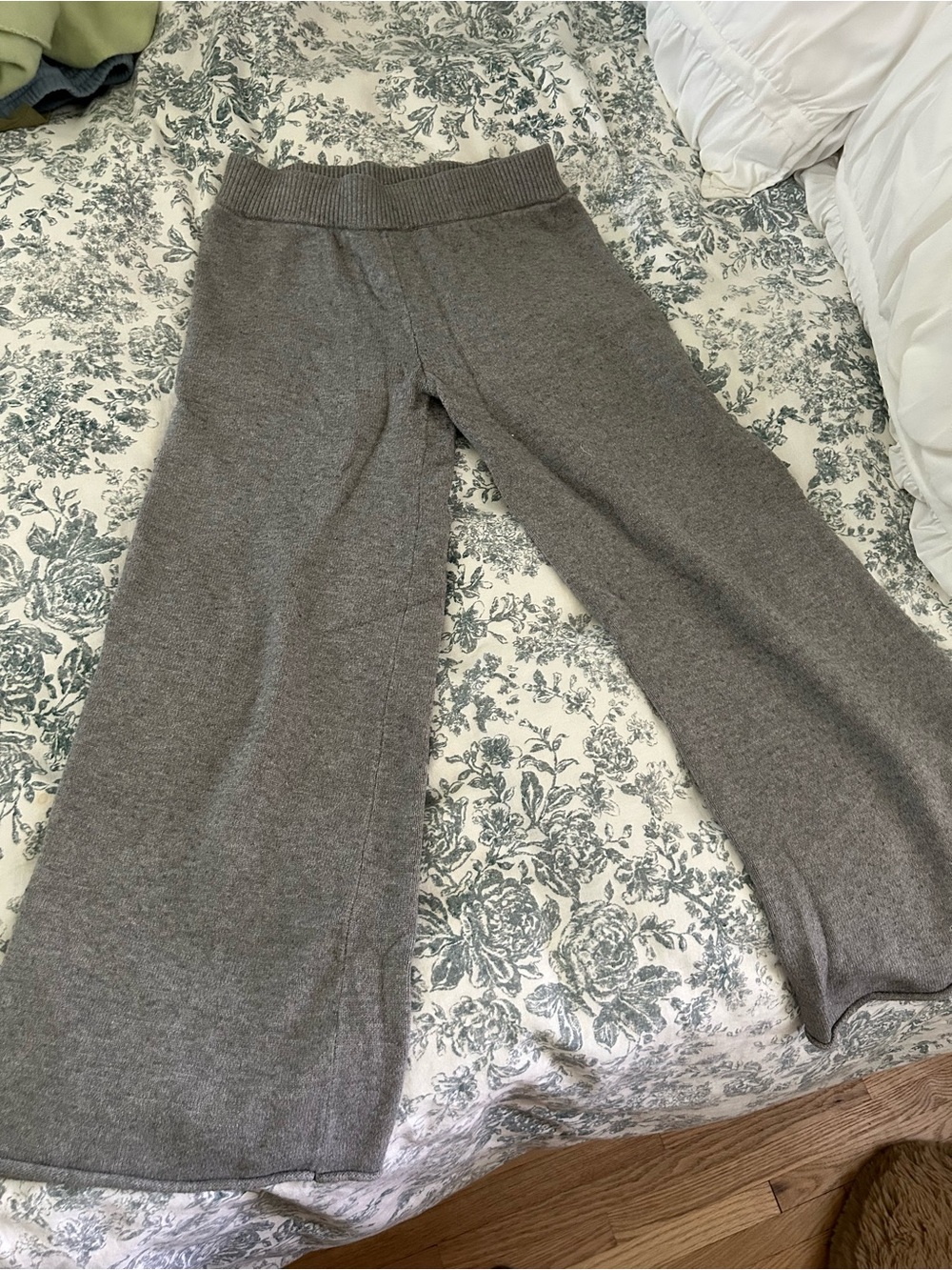 Carly Jean Los Angeles Heather Gray Ribbed Knit Pants